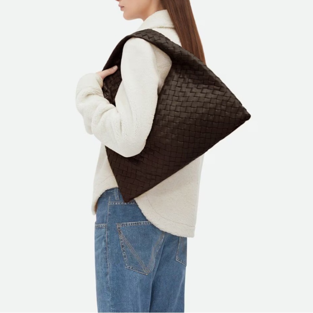 Bottega Veneta Small Hop Bag